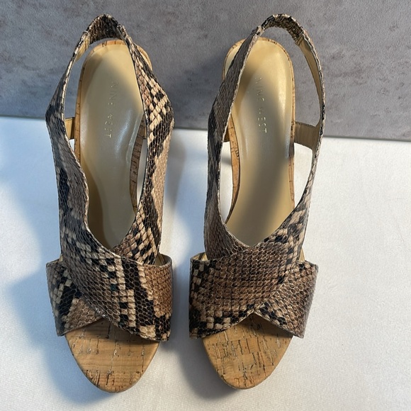 NINE WEST Snakeskin‎ Cork Bottom 4” Heels Crossover Straps Sandals Classic 8.5M - Picture 4 of 16